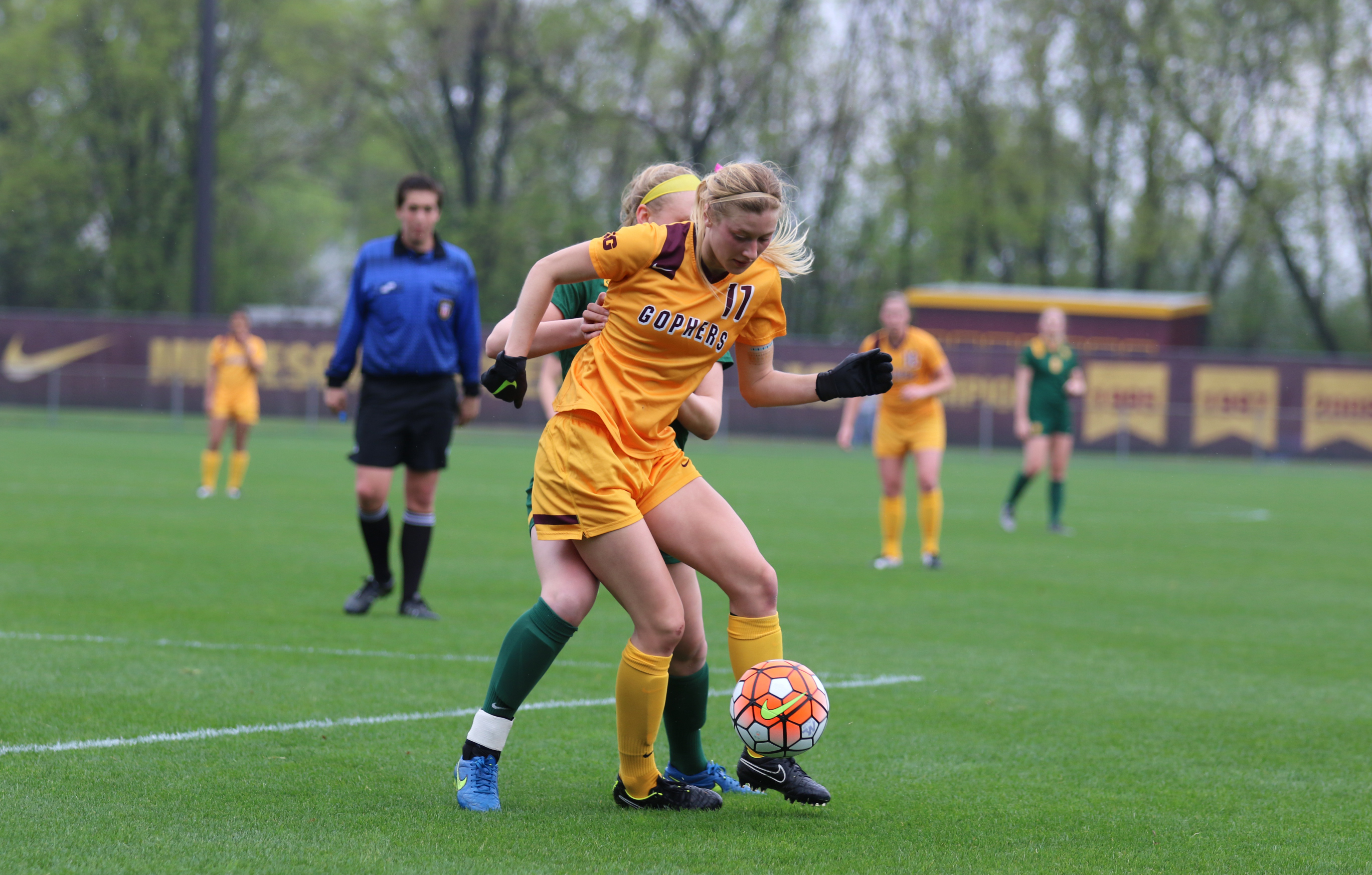 Gophers Draw with Drake in Only Preseason Exhibition